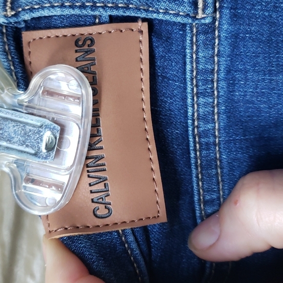 Calvin Klein Denim High Rise Cut Off Shorts 6 - Picture 10 of 11